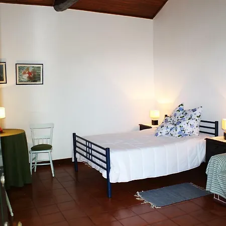 A Casa Da Vinha Apartment Caloura