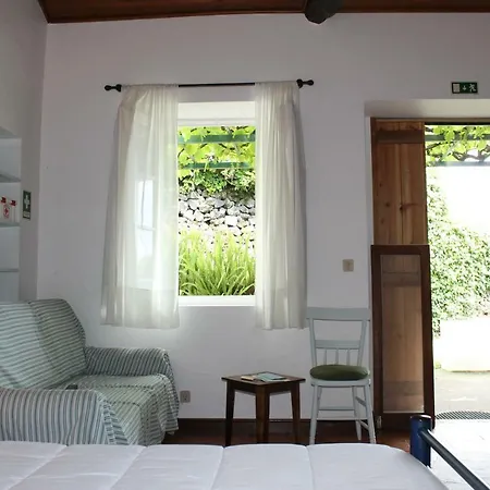 A Casa Da Vinha Caloura